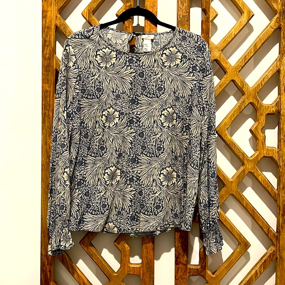 H&M Long Sleeve Navy Tan Floral Blouse Sz 10